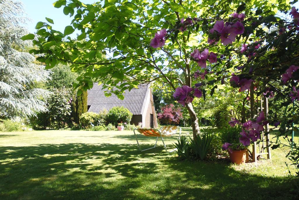 Le Pre De La Lande Bed & Breakfast ลา-ชาเปล-ซัวร์-เอเดร ภายนอก รูปภาพ